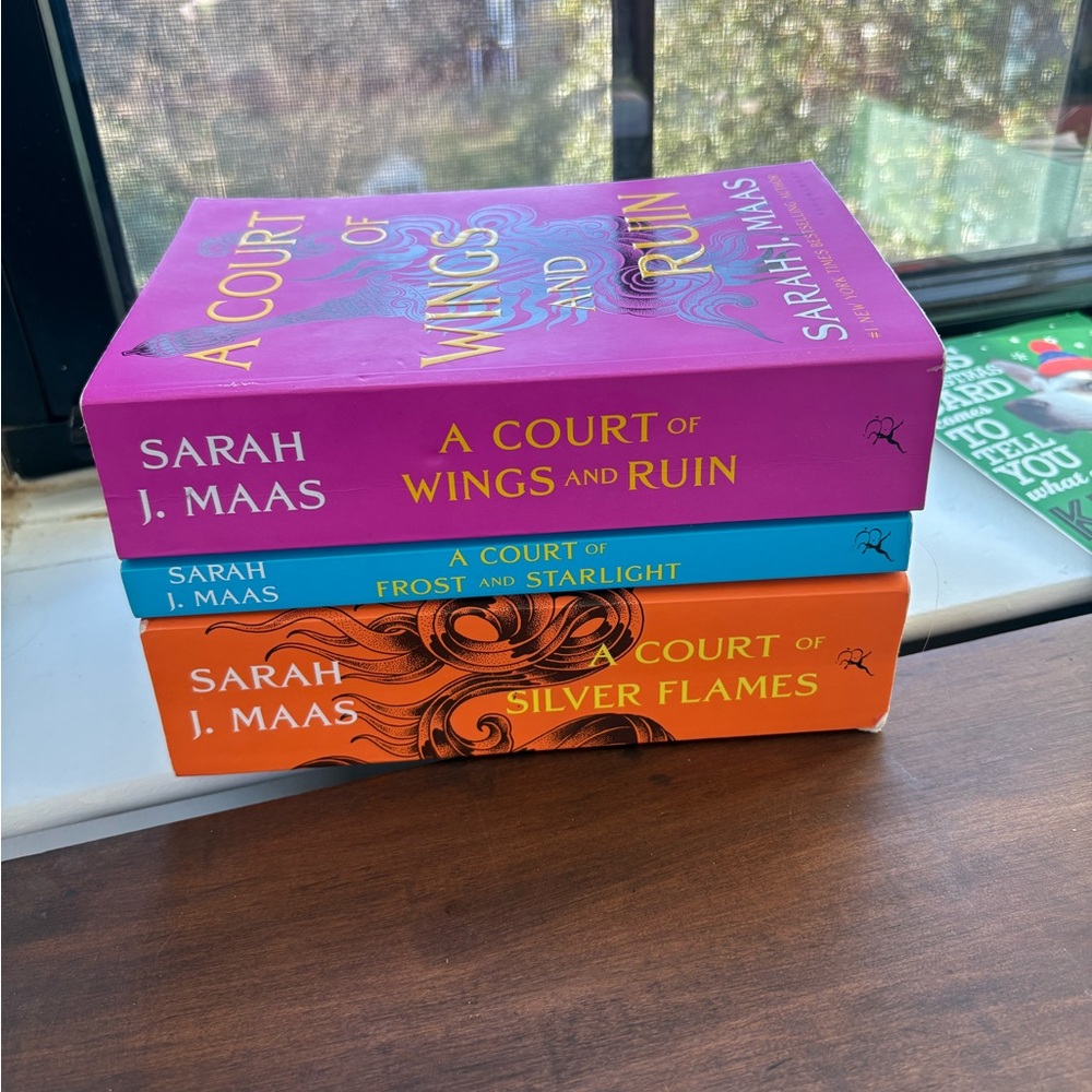 A Court of Thorns and Roses Series Book Set